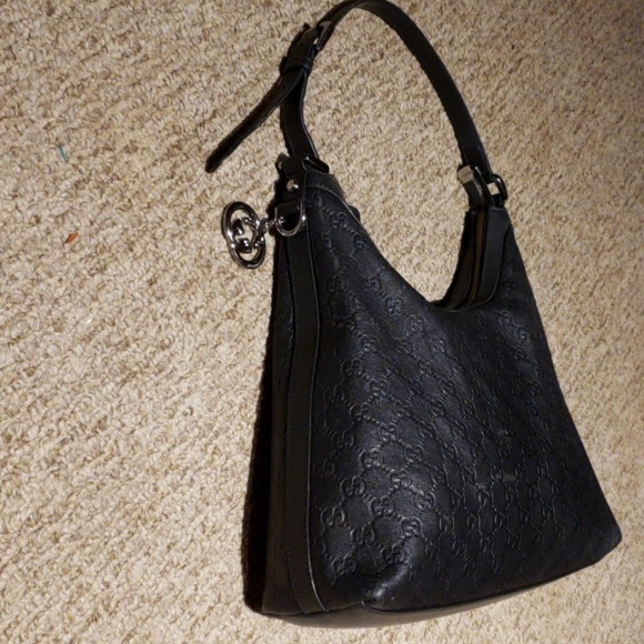Gucci signature black authentic bag - Picture 3 of 8